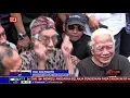 Download Lagu Yon Koeswoyo Dimakamkan Satu Pusara dengan Kakaknya