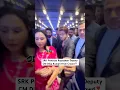 Download Lagu Shah Rukh Khan Protects Rajasthan Deputy CM Diya Kumari from Crowd at IIFA 2025 Press Conference