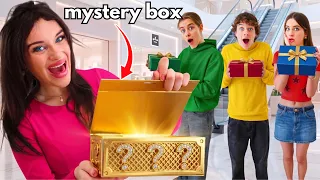 Best Present Wins the MYSTERY BOX! (Extreme Hide & Seek)