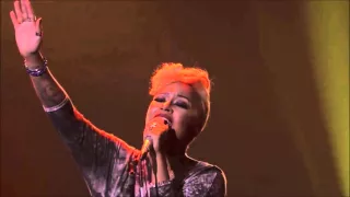emeli sand wonder live 2012