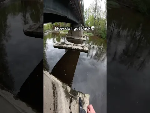 Brainrot Parkour but I get stuck in the river😳 #brainrot #parkour #waterchallenge