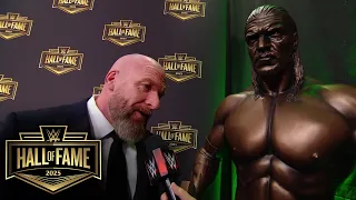 Paul Triple H Levesque joined by family for statue unveiling WWE Hall of Fame 2025 highlights