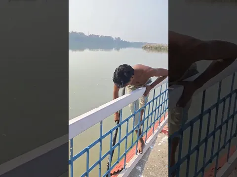 गंगा नदी के अंदर लड़के ने ऐसा क्या देखा अचानक से #Narora Ganga Ram Ganga vlogs #Narora#bairaj #vira