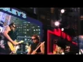 Download Lagu Bon Jovi - Livin' on a Prayer (live at Times Square 2002)