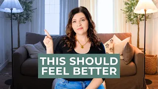 Why Your Living Room Never Feels Cozy (8 Mistakes Causing It)