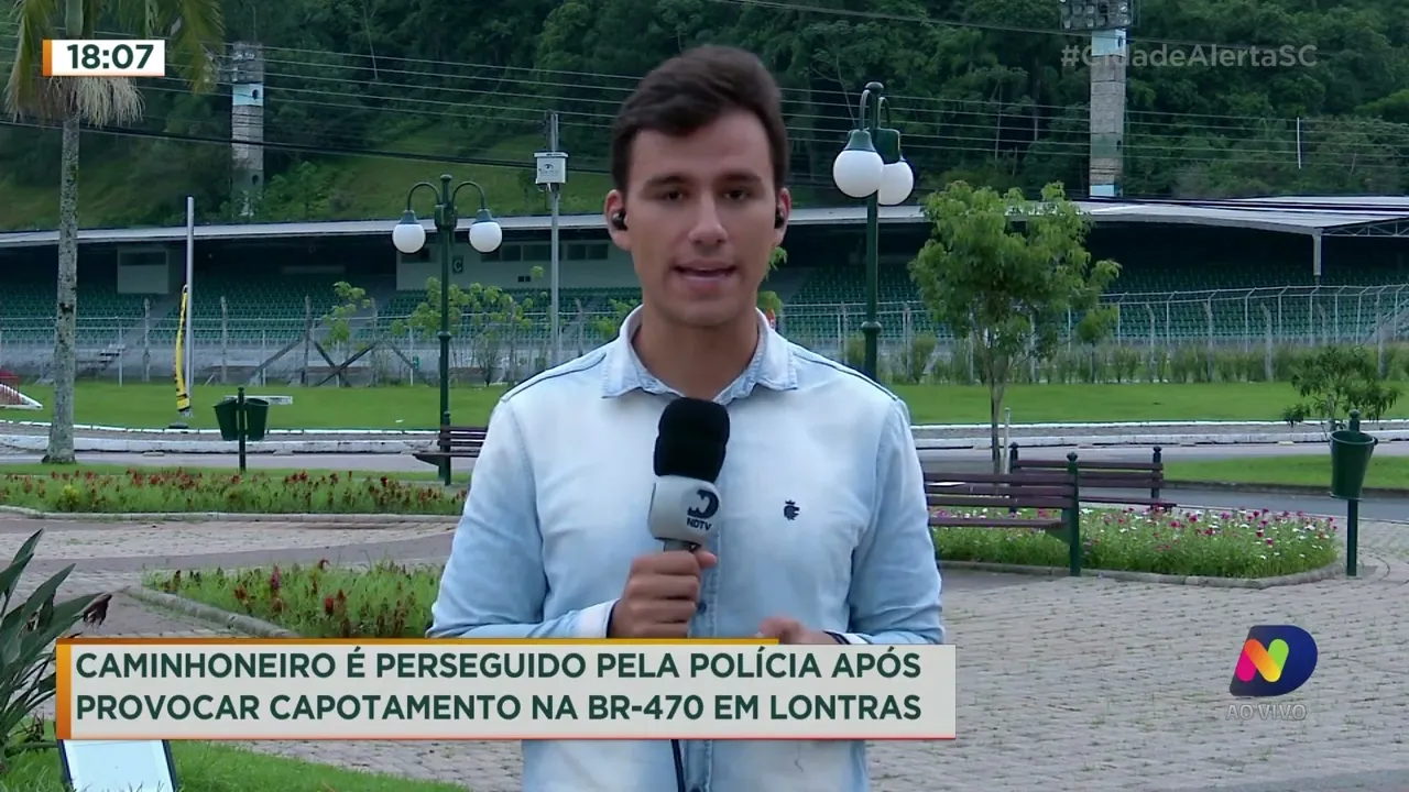 Caminhoneiro é perseguido após provocar capotamento na BR-470