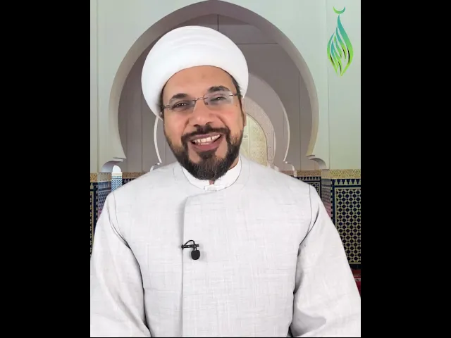 ⁣Can I give sadaqa to my parents or family members? Sheikh Mohammed Al-Hilli