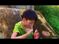 Download Lagu The kind orphan boy helped the old couple and was rewarded.