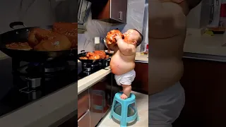 يم يم انا جوعان طفل رضيع جوعان Shorts  يم يم انا جوعان طفل رضيع جوعان Shorts