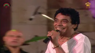 الفنان محمد منير يغني اغنية يا طير يا طاير في مهرجان جرش        دندنها