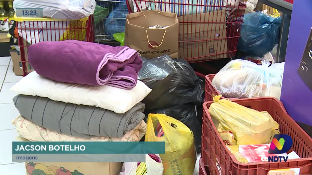 População de Florianópolis se mobiliza para ajudar atingidos pela água na Lagoa da Conceição