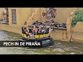 Download Lagu Efteling: pechvogels blijven maar ronddobberen in de Piraña