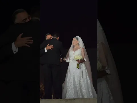 The bride has arrived😍!