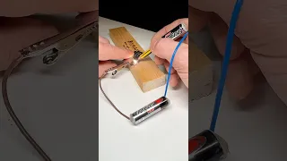 DIY Welder Made With Just Two Batteries And A Pencil 