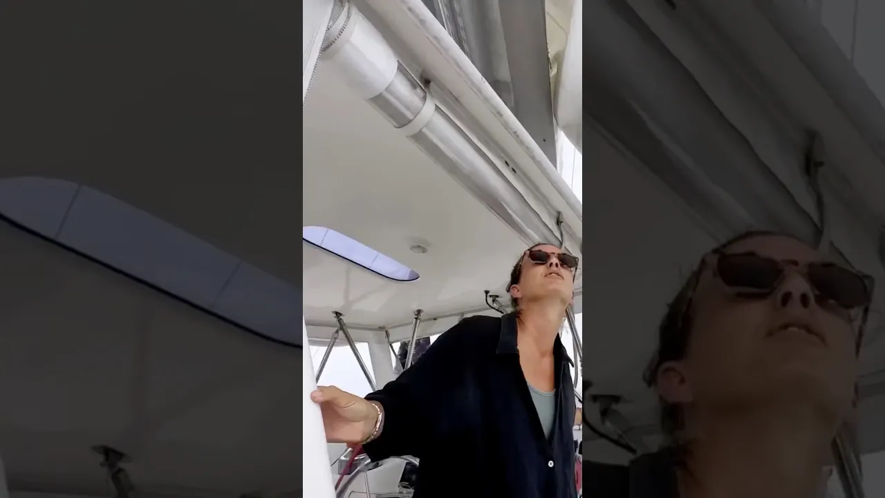 Our mainsail just broke… what the? ⛵️😬 #sailingfamily