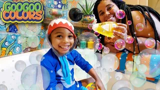 It’s Bath Time Gaga Baby! Bath Song + More Kids Songs | Goo Goo Colors