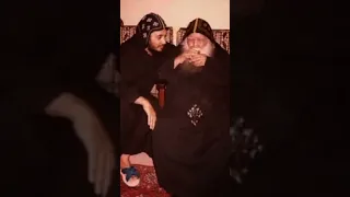 يكون معاك مايكون عليك 