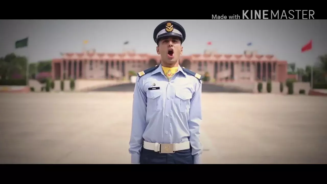 New Army Song by Atif Aslam (kabhi perchum main lipty hain. Kabhi hum gazi hoty hain)