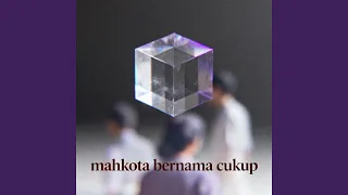 mahkota bernama cukup