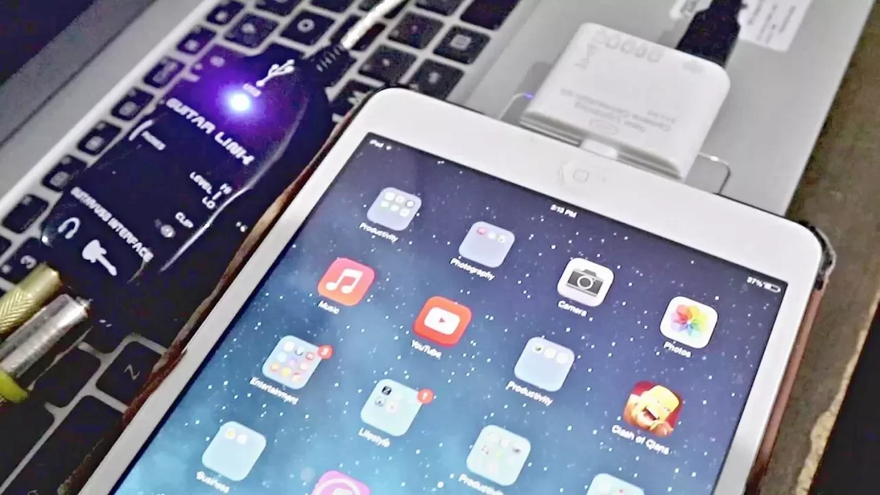 Record Guitar into GarageBand with Mobile In | Line 6