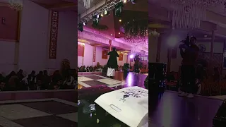 جمال العزومي من حفله رأس السنة دندنها