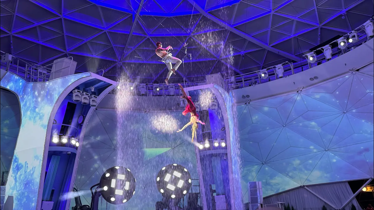 The Amazing Aqua Show, The Wizard Of Oz & More on the World’s Largest Ship