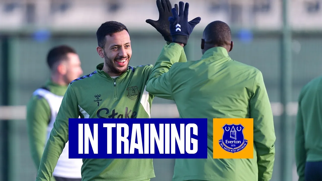 TOFFEES TRAIN FOR FOREST TRIP | Everton in training at ...