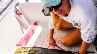 Gone Fishin’ (EP 17 – Monday Never Sailing)