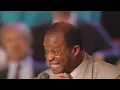 Gaither - His Eye Is On the Sparrow [Live] ft. Larnelle Harris