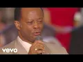 Lagu Gaither - His Eye Is On the Sparrow [Live] ft. Larnelle Harris