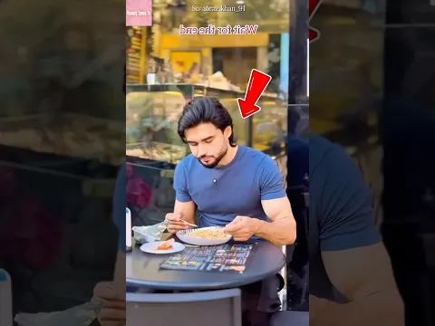 Satu Restoran Ini Isinya Orang Botak…Terus Rambut Ini Punya Siapa?! 😱