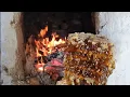 Dağ evinin çatısındaki arıların yaptığı doğal balı buldum ~ kömürde sürpriz yemek 