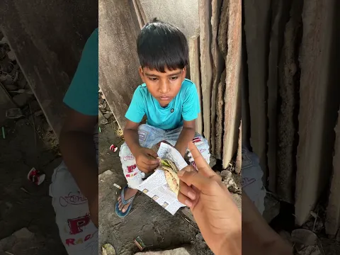 नमन है इन bhaiya को जो ऐसे बच्चों का सहारा बनते है ❤️🙏🏻 #trending #new #reels #viralvideo