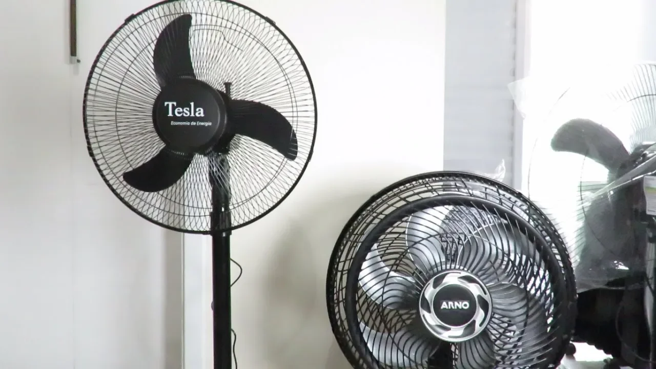 Arno silence force 40cm vs Ventilador Tesla Coluna 45cm - Teste Consumo - Qual faz mais vento c/20w?