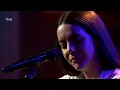 Valeria Castro - “Debe ser” (La Revuelta)