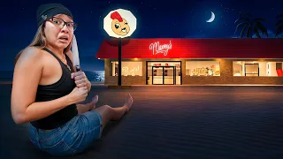 ATRAPADA EN UNA ISLA… PERO DE NOCHE APARECE ESTO… 😰 | Manny’s Restaurant