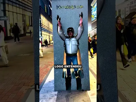 😨 Ele atravessou a estátua proibida