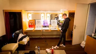 Download Lil Kleine behind the scenes - Première Alleen Tour Koninklijk Theater Carré MP3