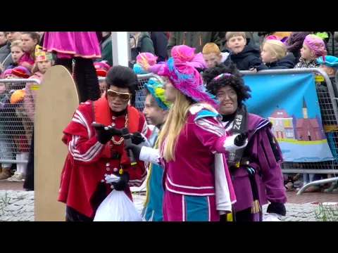 Video Verslag van de sinterklaasintocht in Drachten in 2025, gepubliceerd door Smelne FM.