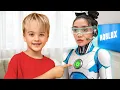 Lagu Chris and Mike play with Nanny Robot