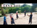 Download Lagu Demi ngambil foto yg bagus/artis ini rela panas-panasan!!!