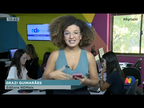 Homem está perseguindo a ex-esposa e até espalhando cartazes dela