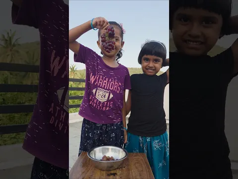 Grape milkshake #shortvideo #shorts #reels #viral #shortsfeed #trending #cute #kidcooking #milkshake