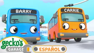 Protege los autobuses del hielo 🧊🐸 Garaje de Gecko | Carros para niños | Videos educativos