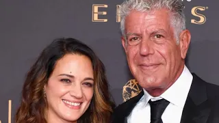 The Truth About Anthony Bourdain s Romantic Relationships