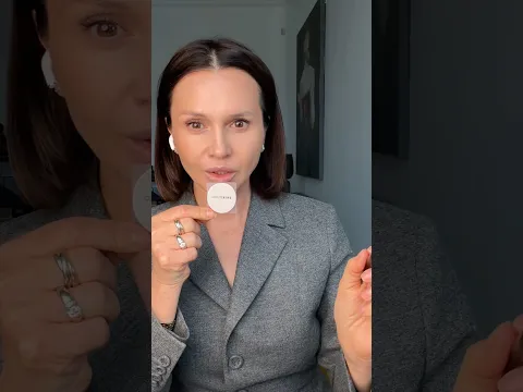 Макияж несуществующей косметикой. Что скажете?