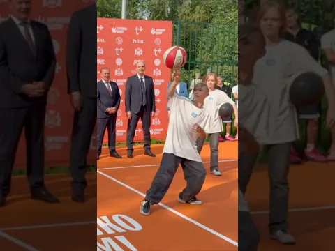 Губернатору СО, мэру ЕКБ и президенту РФБ понравилось 🏀 крутим на открытии BNP