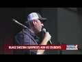 Blake Shelton surprises Ada HS students