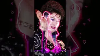 الحب ومدفينا الورد ومغطينا 