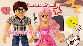 OMG! Lara can actually freeze time?! 😱⏳| Michael Roblox #roblox #edit